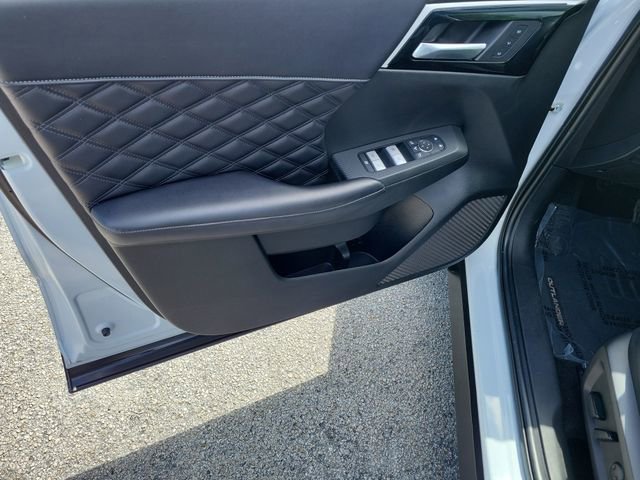 Used 2023 Mitsubishi Outlander SEL 40th Anniversary AWD/4WD image 22