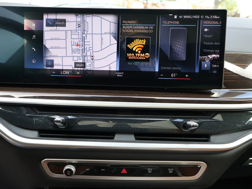 Used 2023 BMW X7 xDrive40i w/ Executive Package image 53