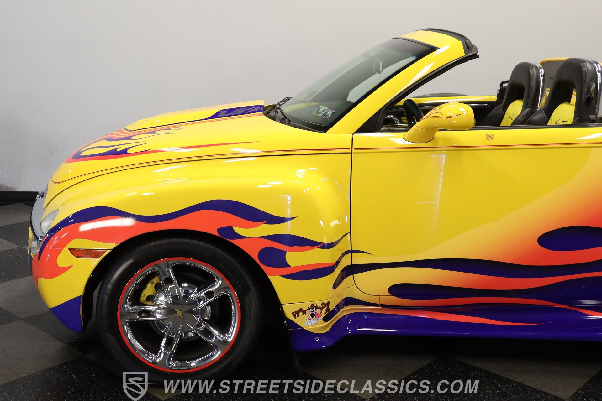 Used 2005 Chevrolet SSR w/ Preferred Equipment Group RWD image 22