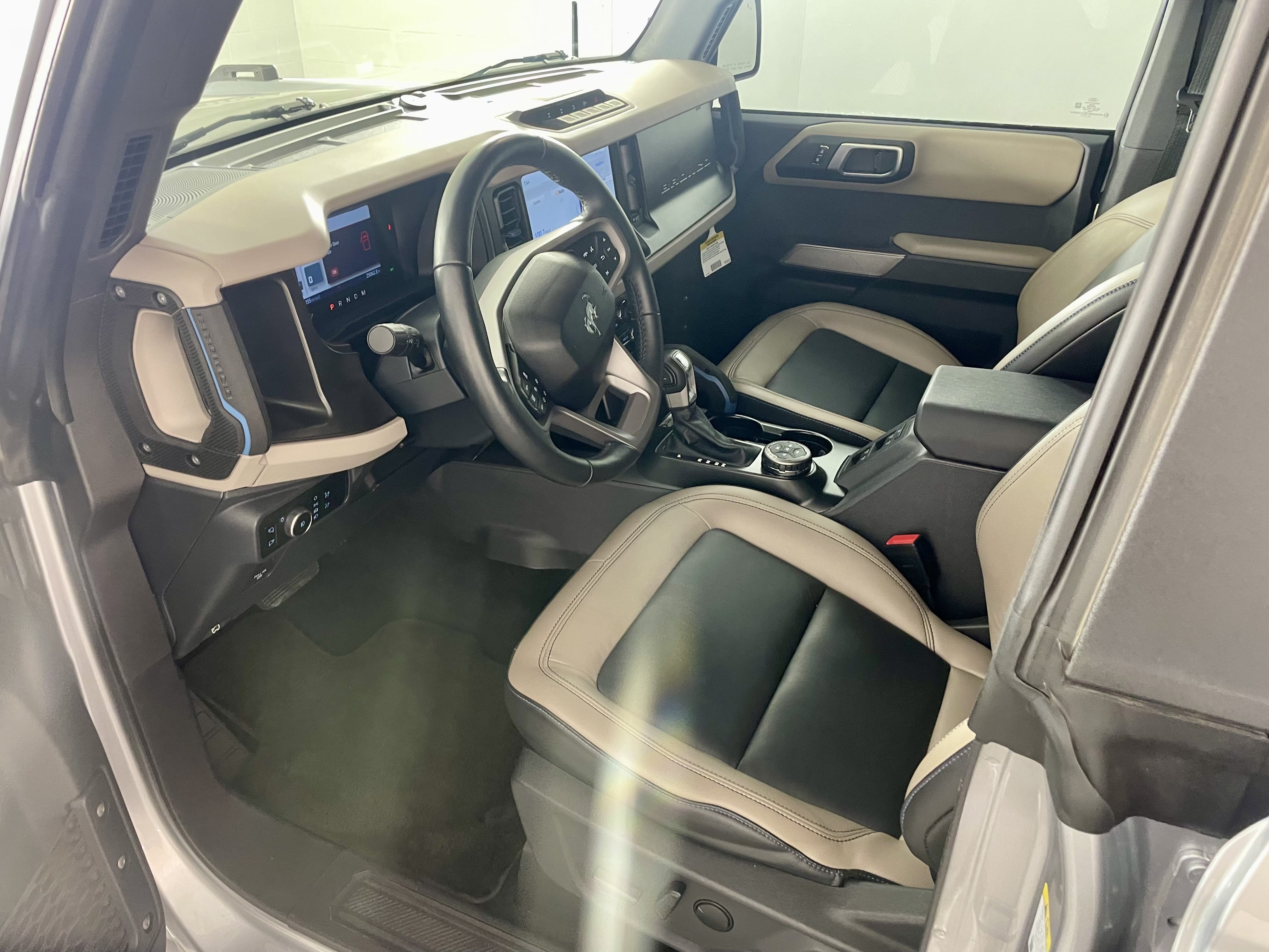 Used 2023 Ford Bronco Wildtrak AWD/4WD image 10