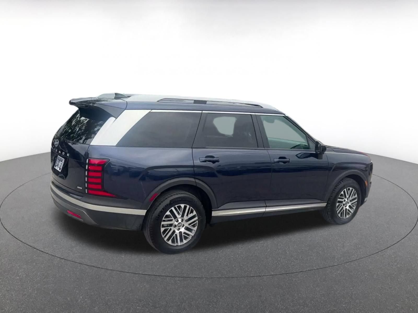 Used 2026 Hyundai Palisade SEL AWD/4WD image 14