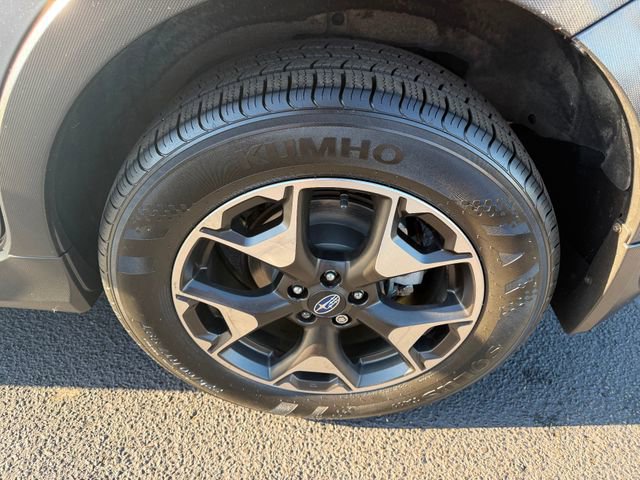 Used 2020 Subaru Crosstrek 2.0i Premium image 12