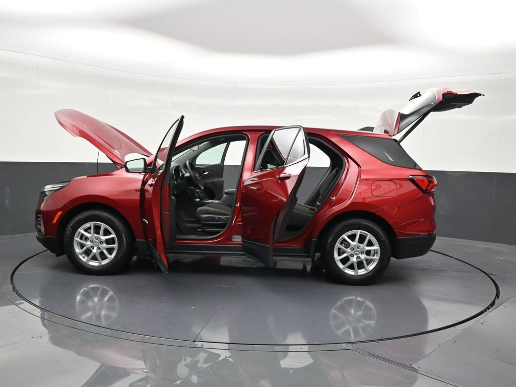 Used 2024 Chevrolet Equinox LT FWD image 34