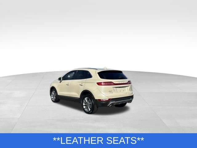 Used 2018 Lincoln MKC Select w/ Select Plus Package FWD image 3