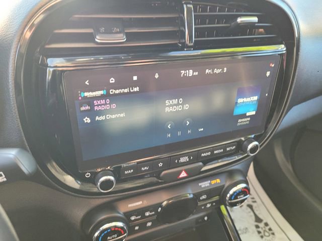 Used 2025 Kia Soul GT-Line image 14