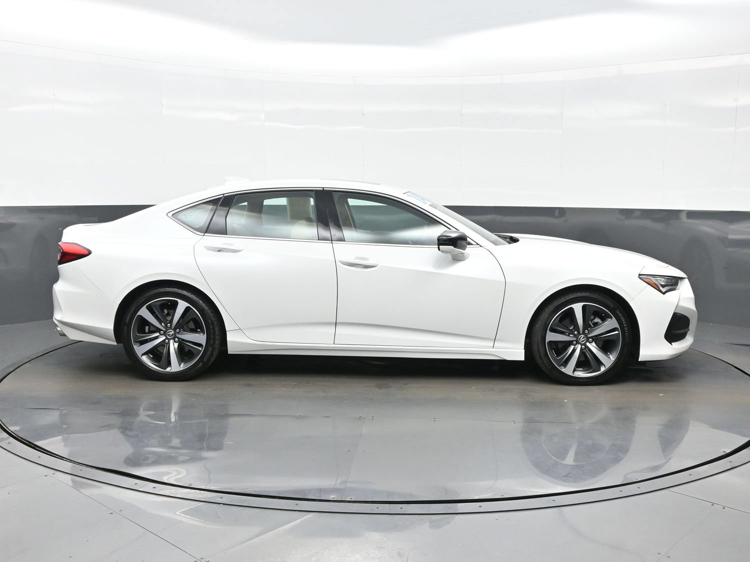 Used 2024 Acura TLX w/ Technology Package FWD image 10