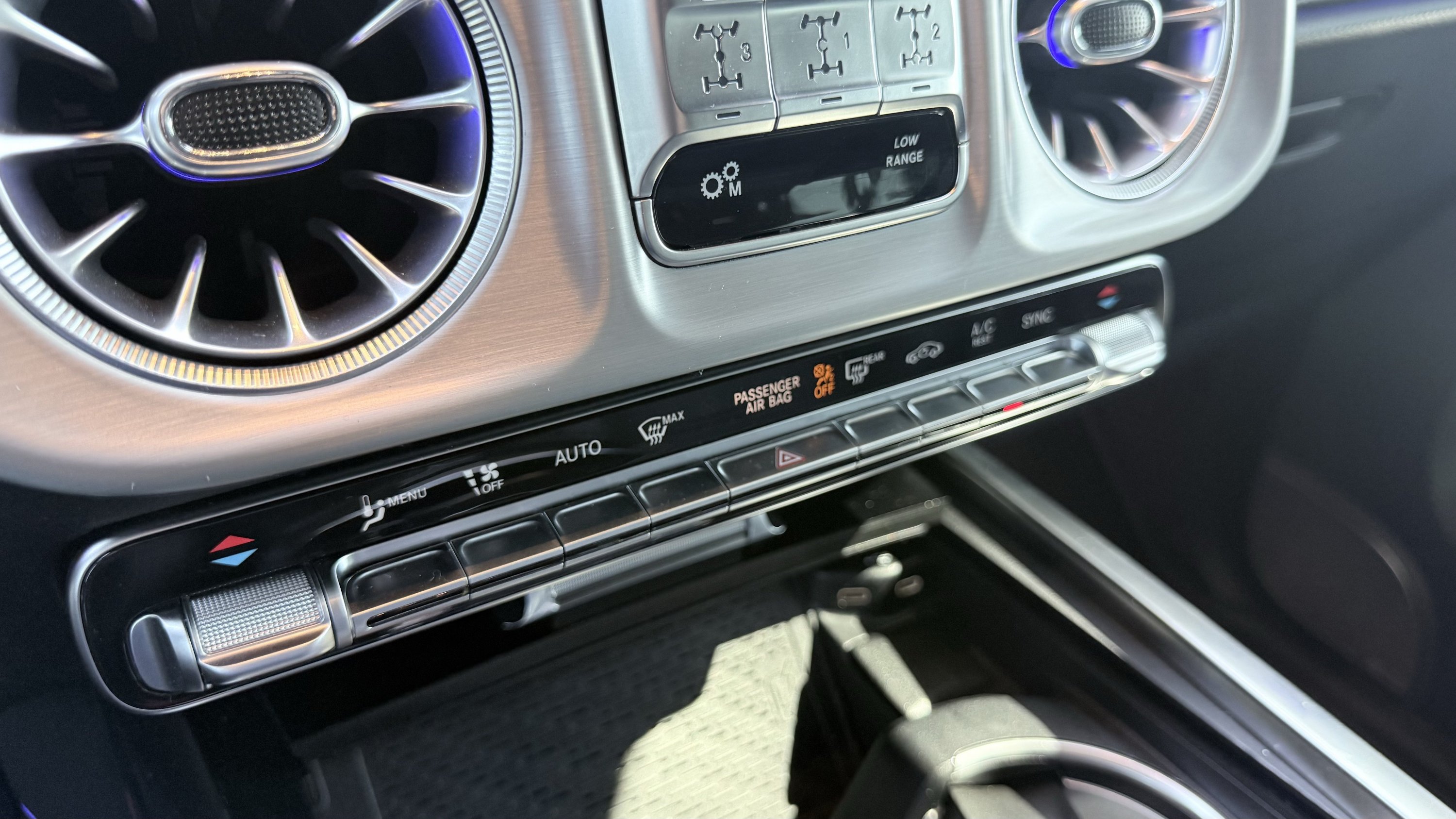 Used 2025 Mercedes-Benz G 550 image 67