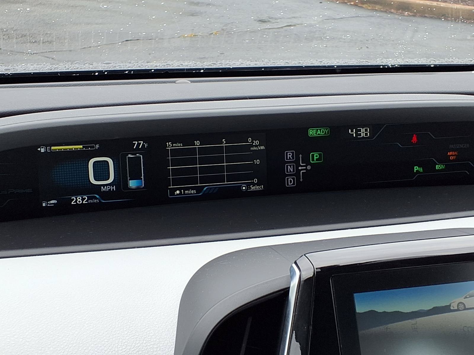 Used 2017 Toyota Prius Prime Advanced w/ Carpet Mat Package FWD image 7