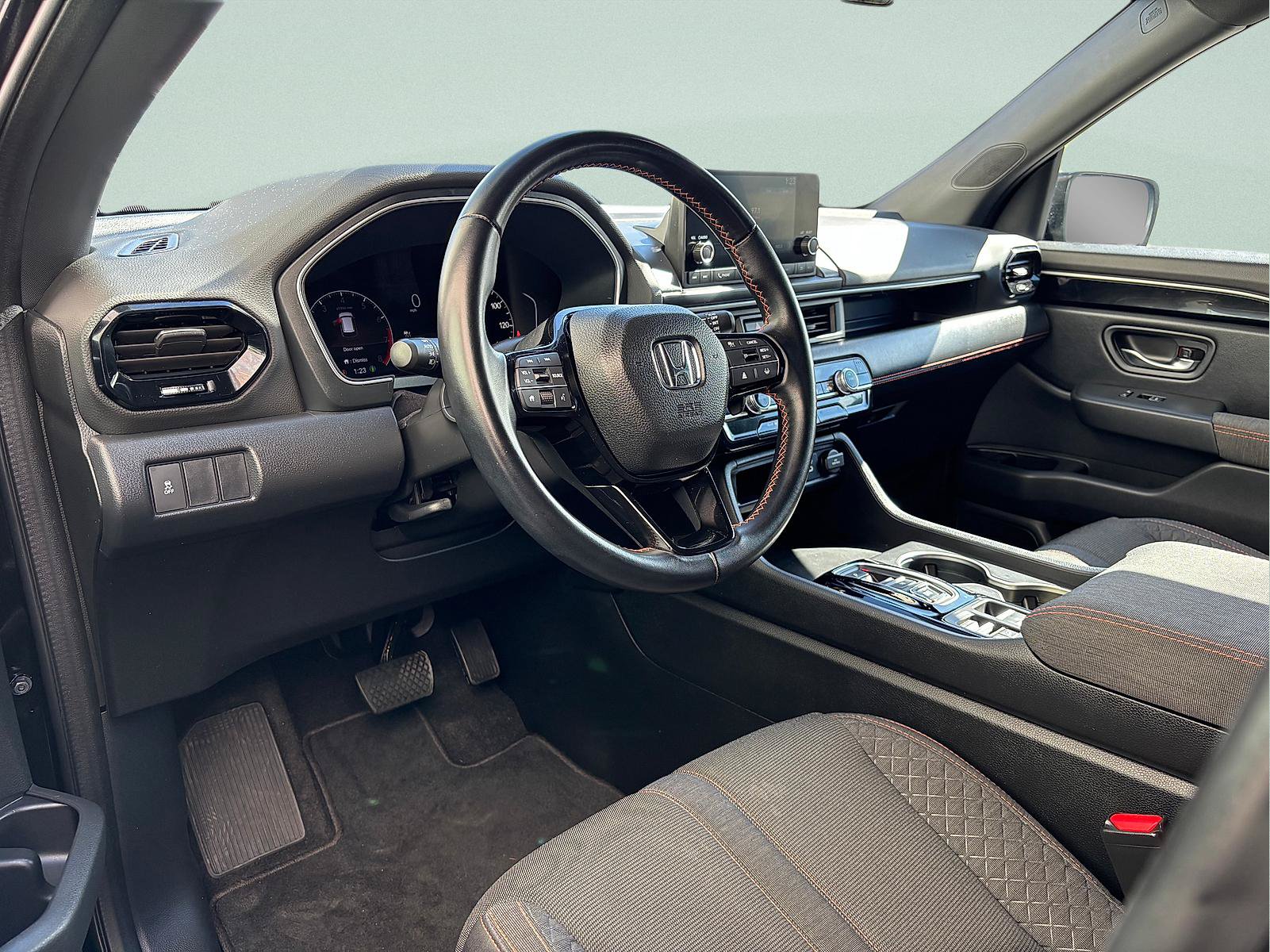 Certified 2023 Honda Pilot Sport image 12