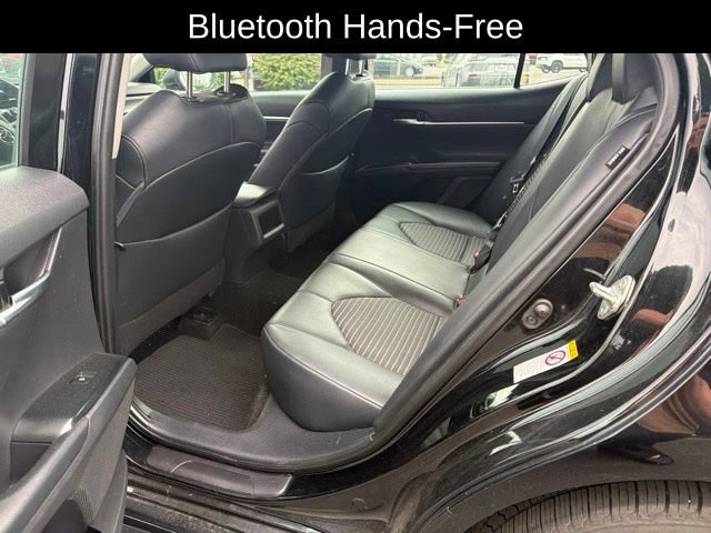 Used 2019 Toyota Camry SE w/ Carpet Mat Package FWD image 5