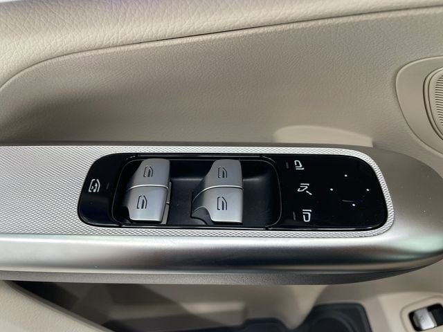 New 2026 Mercedes-Benz GLC 300 image 37