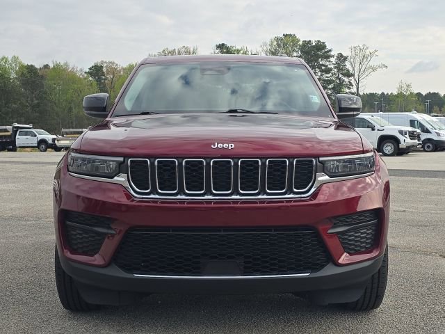 Used 2023 Jeep Grand Cherokee Laredo w/ Luxury Tech Group I RWD image 8