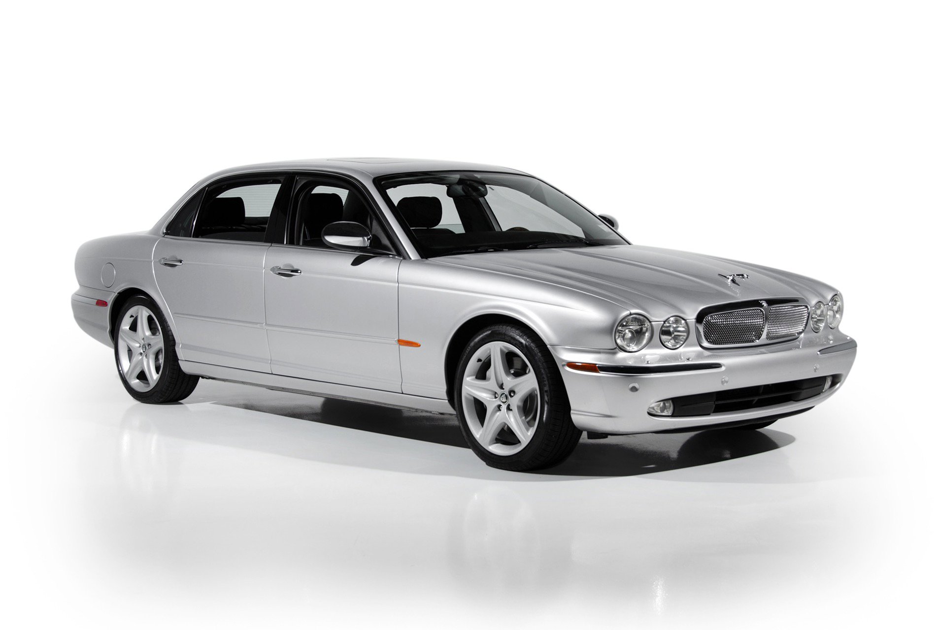 Used 2005 Jaguar XJ Vanden Plas Super V8