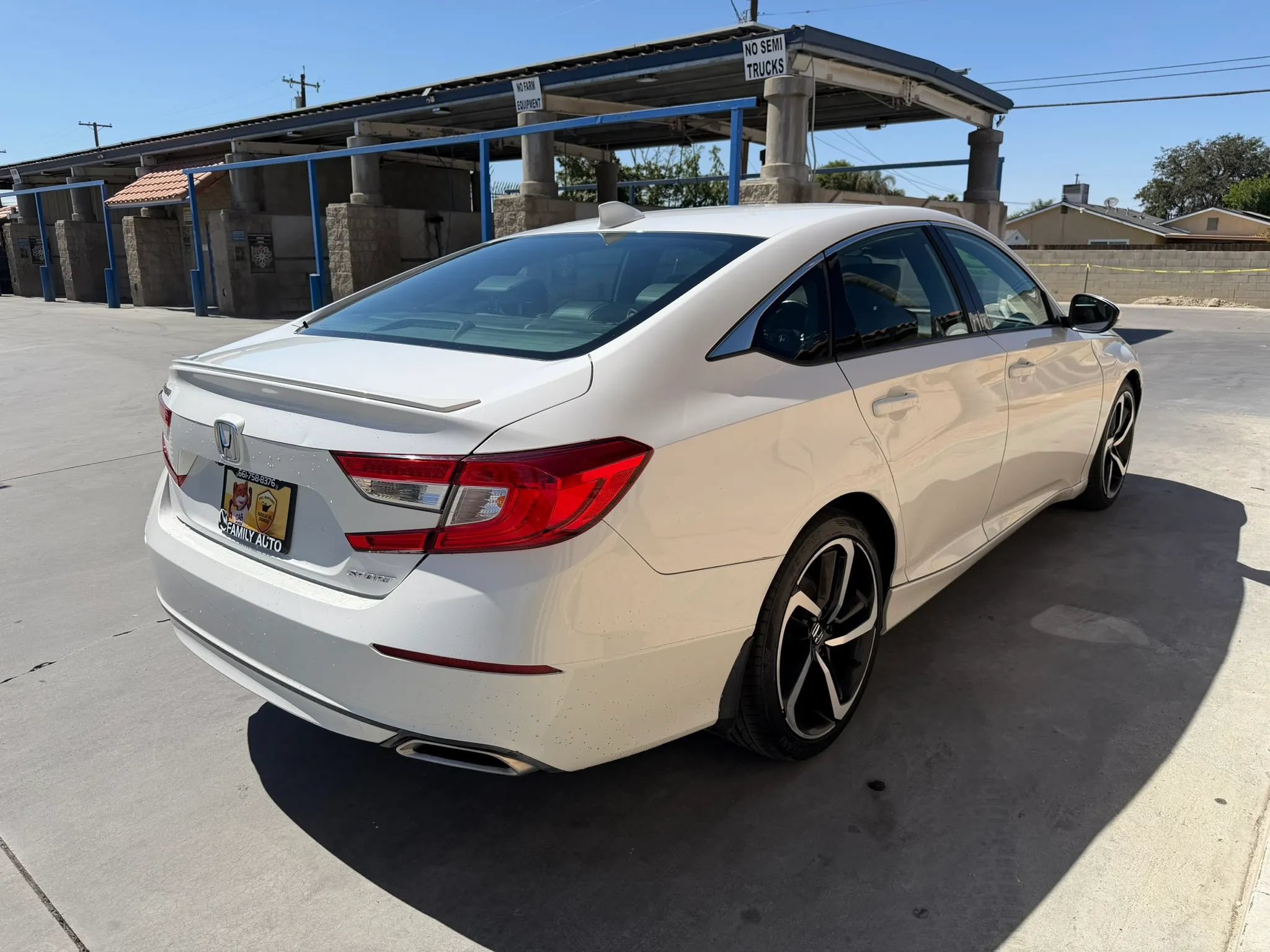 Used 2018 Honda Accord Sport image 7