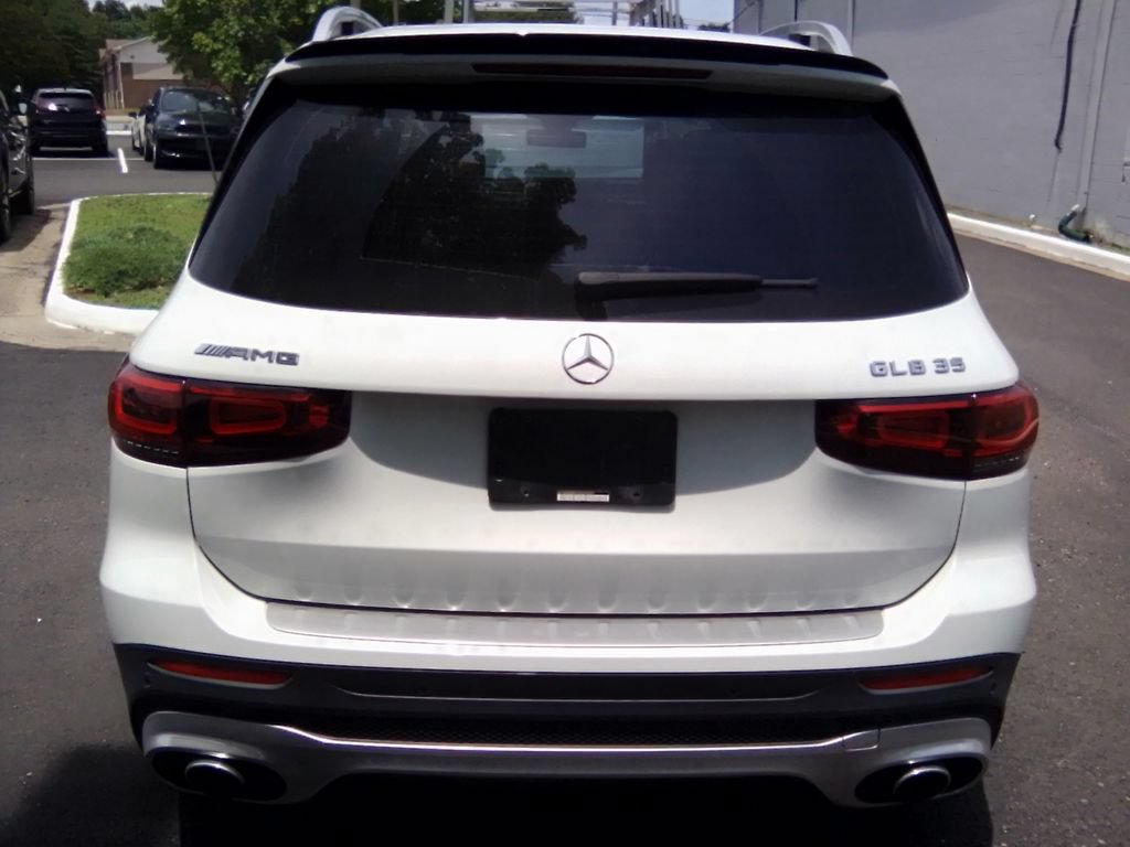 Used 2023 Mercedes-Benz GLB 35 AMG 4MATIC image 5