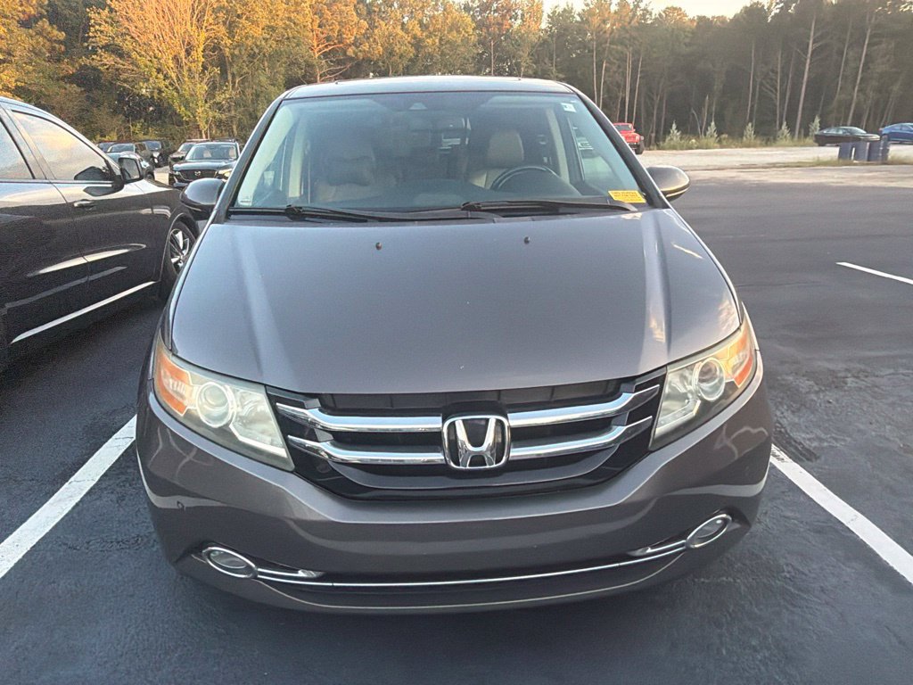 Used 2016 Honda Odyssey Touring image 2