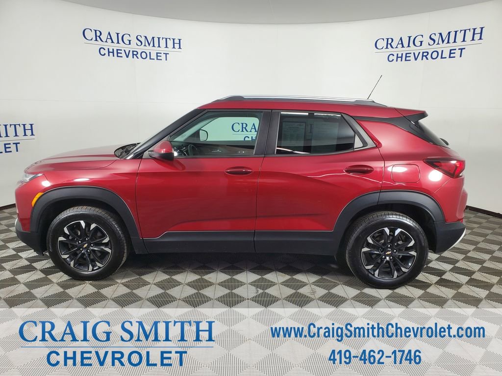 Used 2021 Chevrolet TrailBlazer LT w/ Convenience Package AWD/4WD image 2