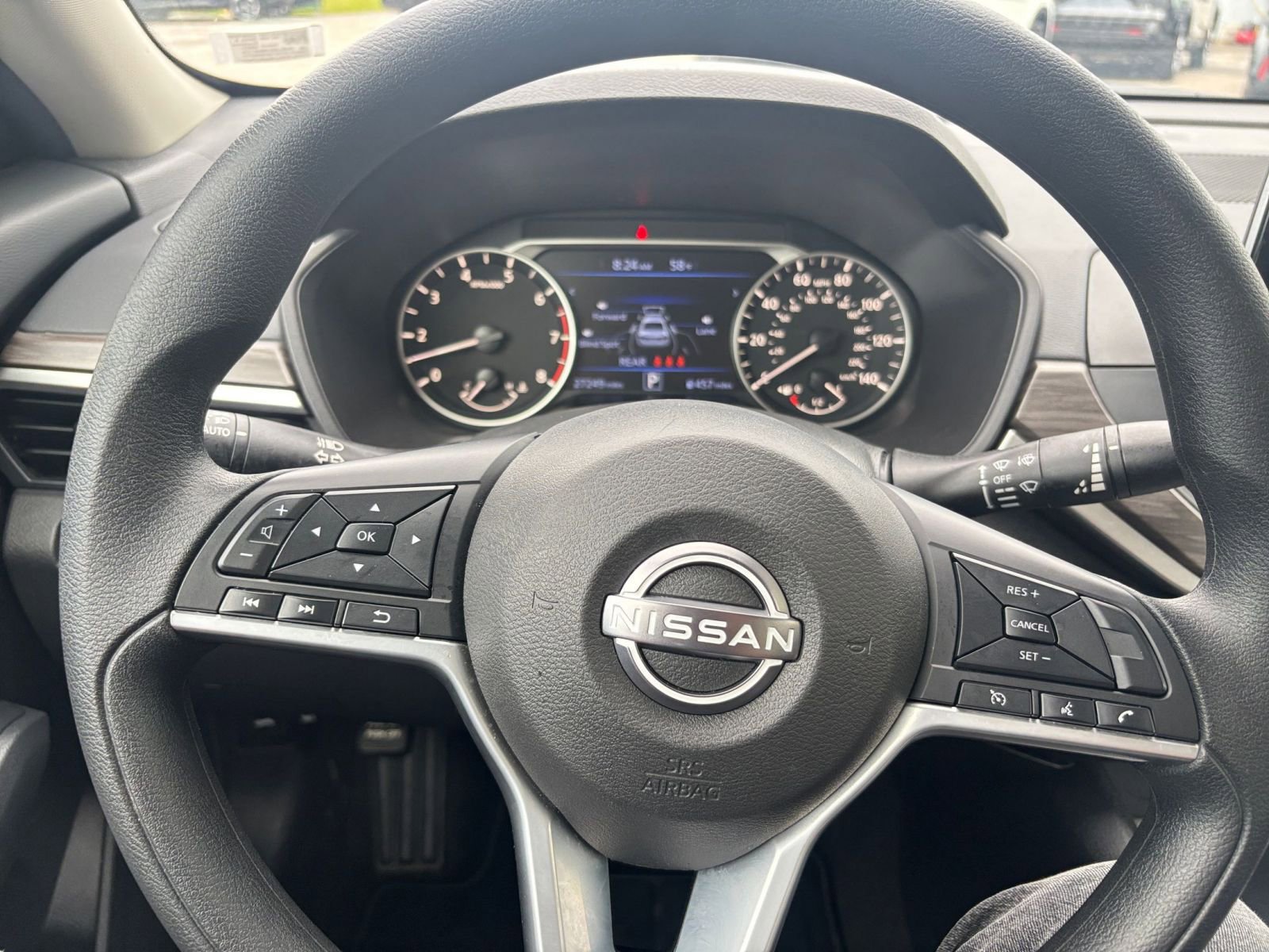 Used 2025 Nissan Altima 2.5 SV FWD image 34