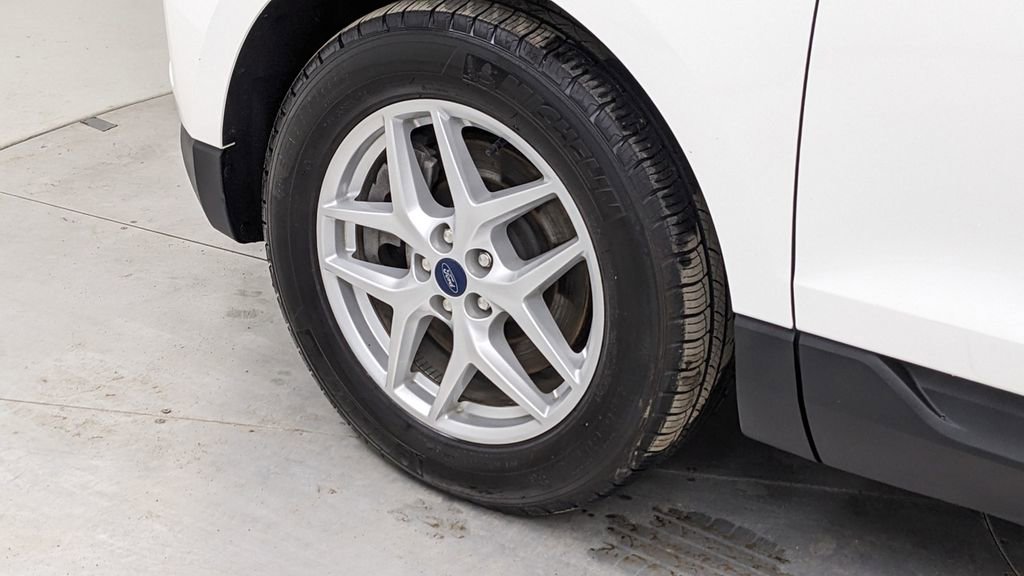 Certified 2022 Ford Edge SEL w/ Convenience Package image 4