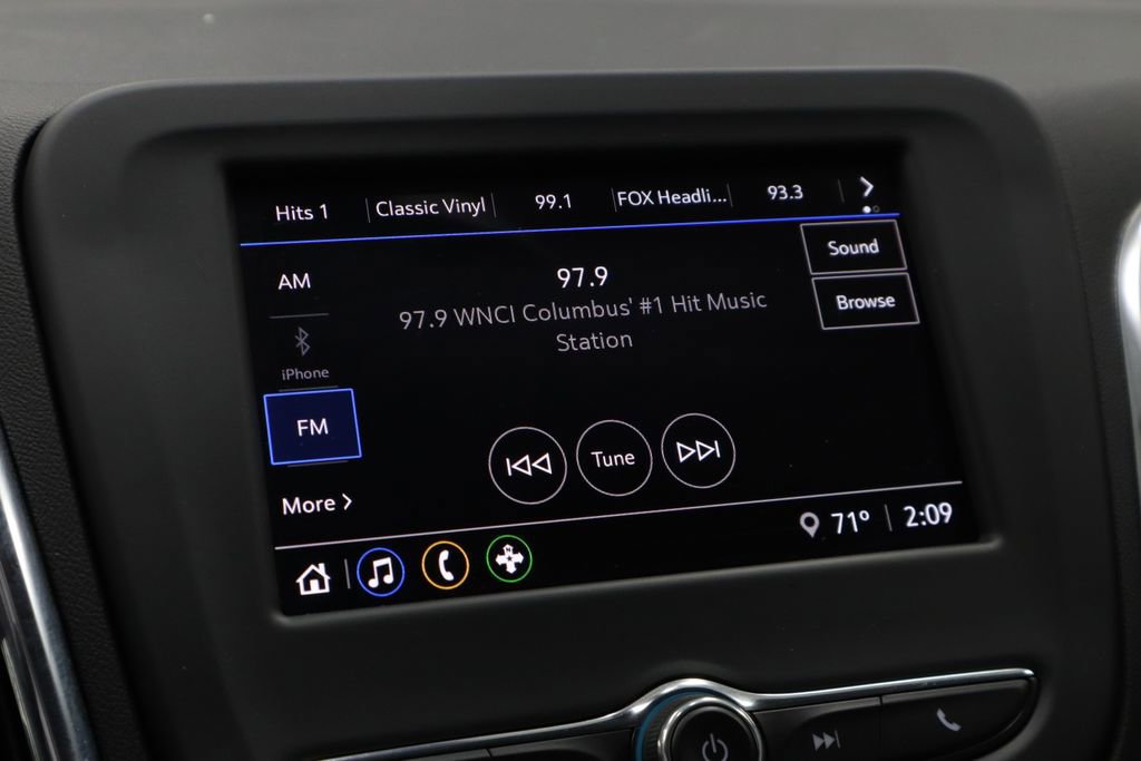Used 2024 Chevrolet Equinox LS w/ LS Convenience Package image 2