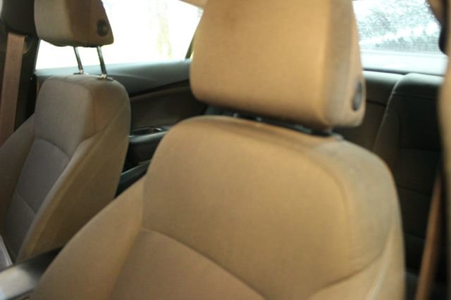 Used 2017 Chevrolet Cruze LT image 15
