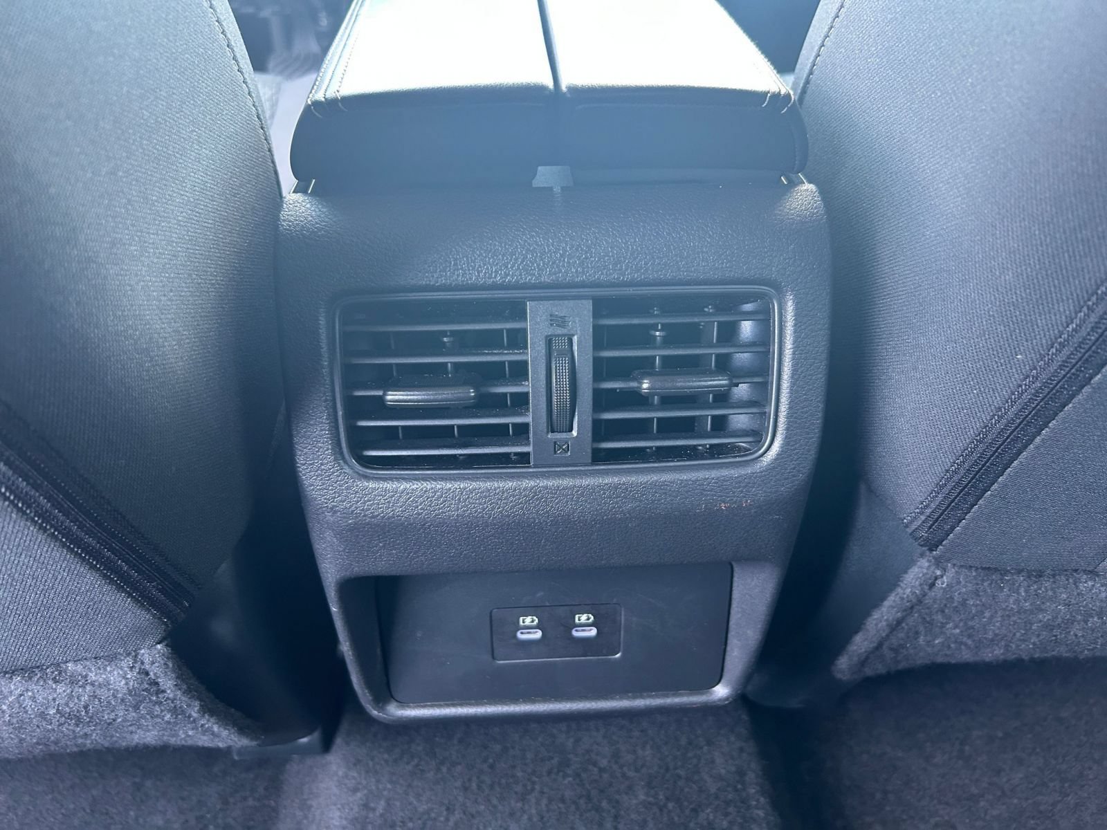Used 2025 Nissan Rogue SV FWD image 24