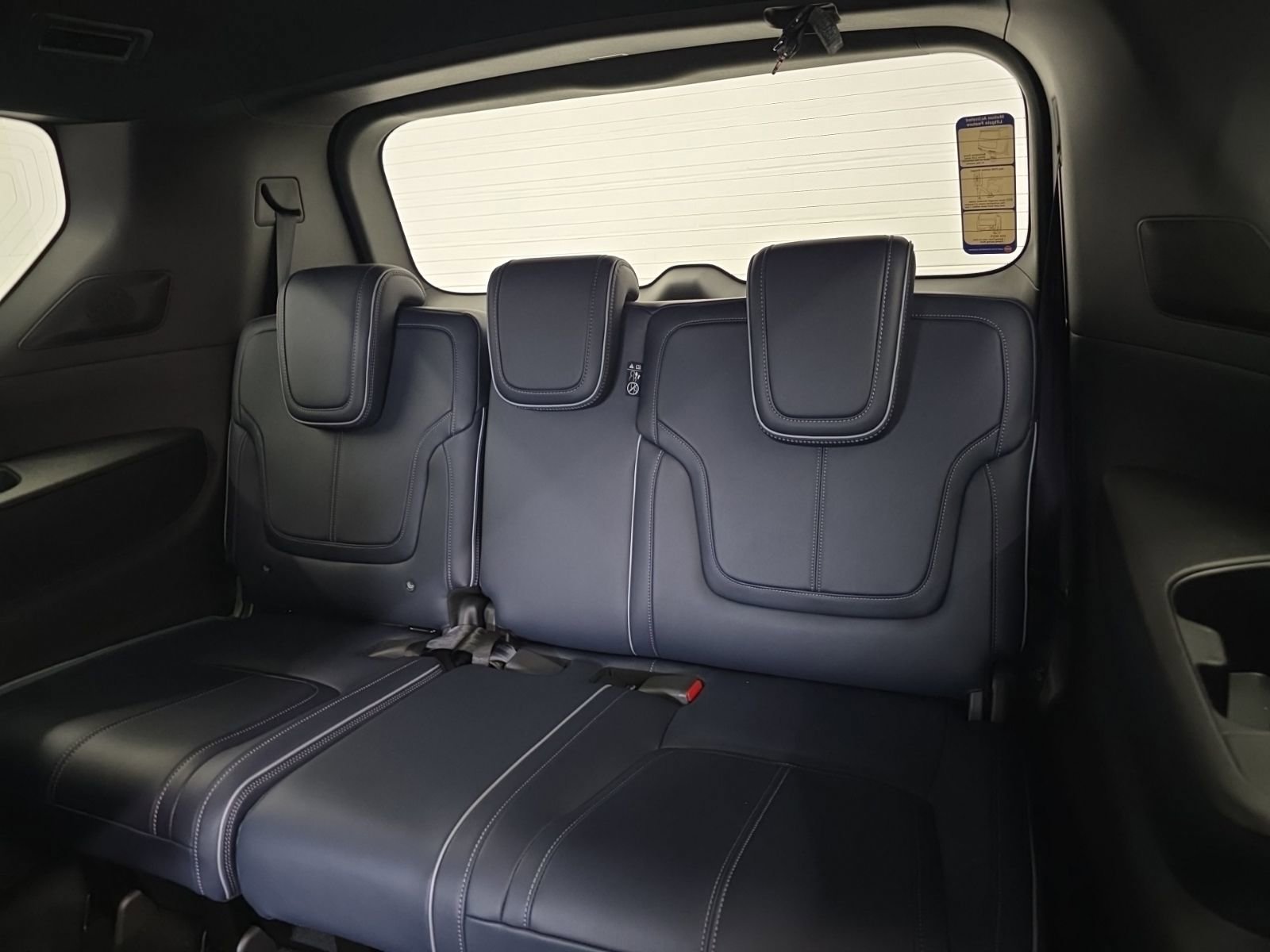 New 2026 INFINITI QX80 4WD image 27