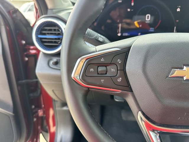 Used 2025 Chevrolet Trax LT w/ LT Convenience Package FWD image 45