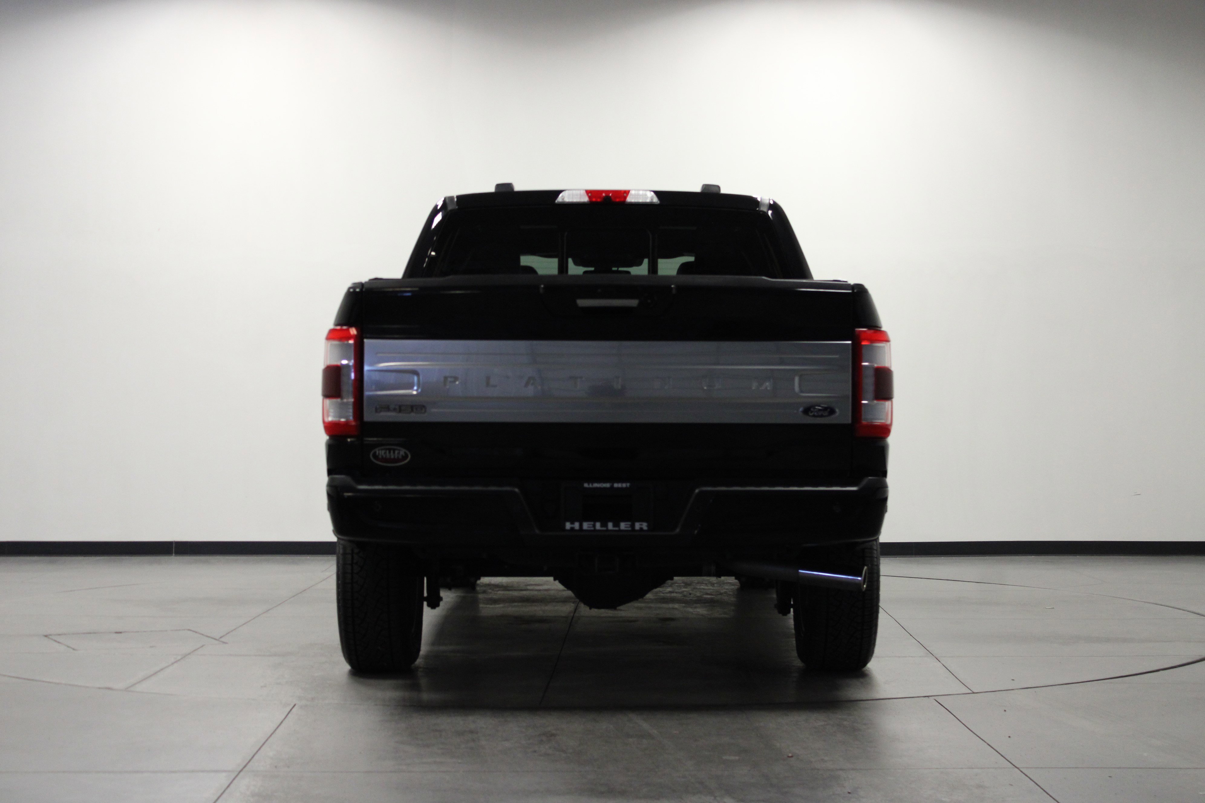 Used 2022 Ford F150 Platinum w/ Equipment Group 701A High AWD/4WD image 5