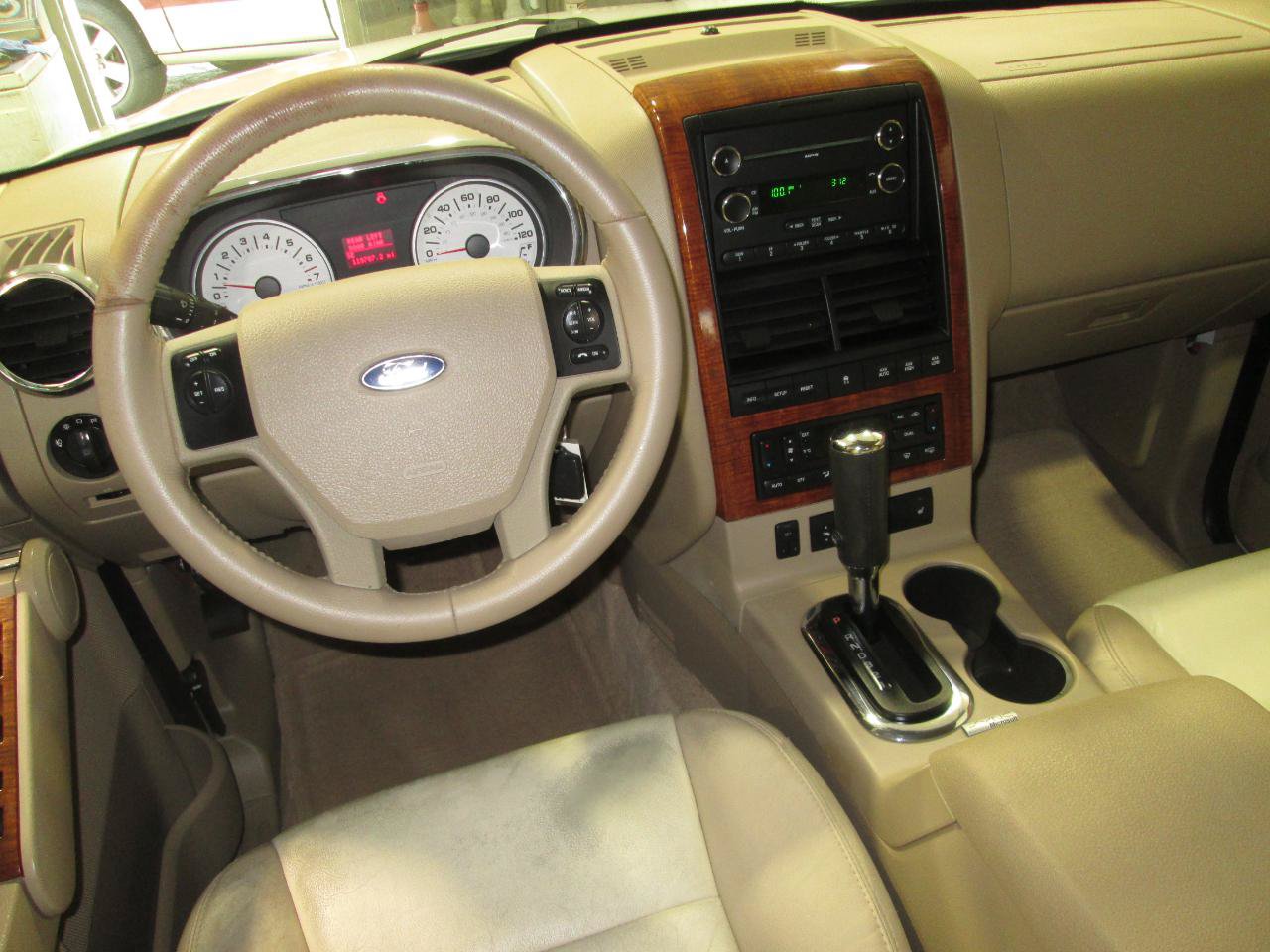 Used 2008 Ford Explorer Eddie Bauer AWD/4WD image 24