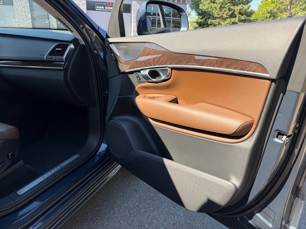Used 2019 Volvo XC90 T6 Momentum w/ Advanced Package AWD/4WD image 25