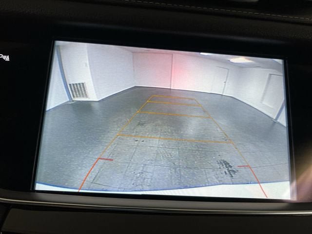 Certified 2018 Cadillac XT5 Luxury w/ Driver Awareness Package AWD/4WD image 15