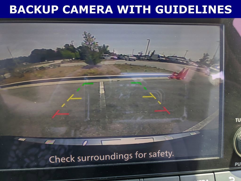 Used 2023 Nissan Rogue SV FWD image 2