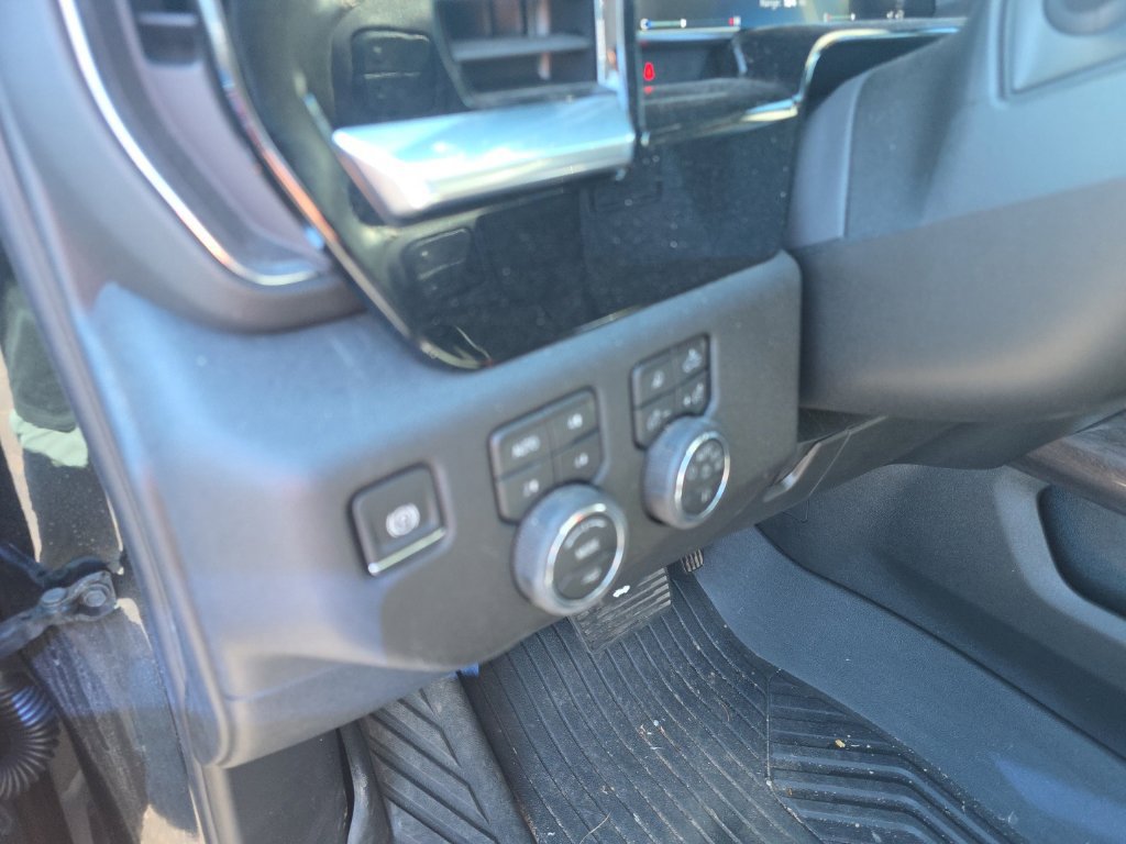 Used 2026 Chevrolet Silverado 2500 LTZ w/ LTZ Plus Package AWD/4WD image 14