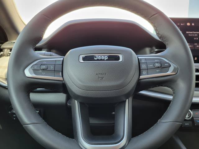 Used 2023 Jeep Compass Limited AWD/4WD image 12