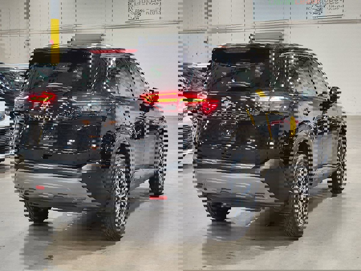 Used 2021 Nissan Rogue SV image 8