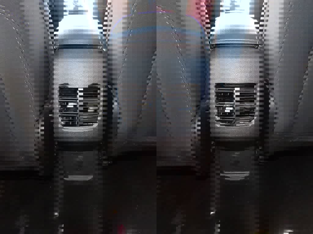 Used 2019 Ford Fusion SE image 23