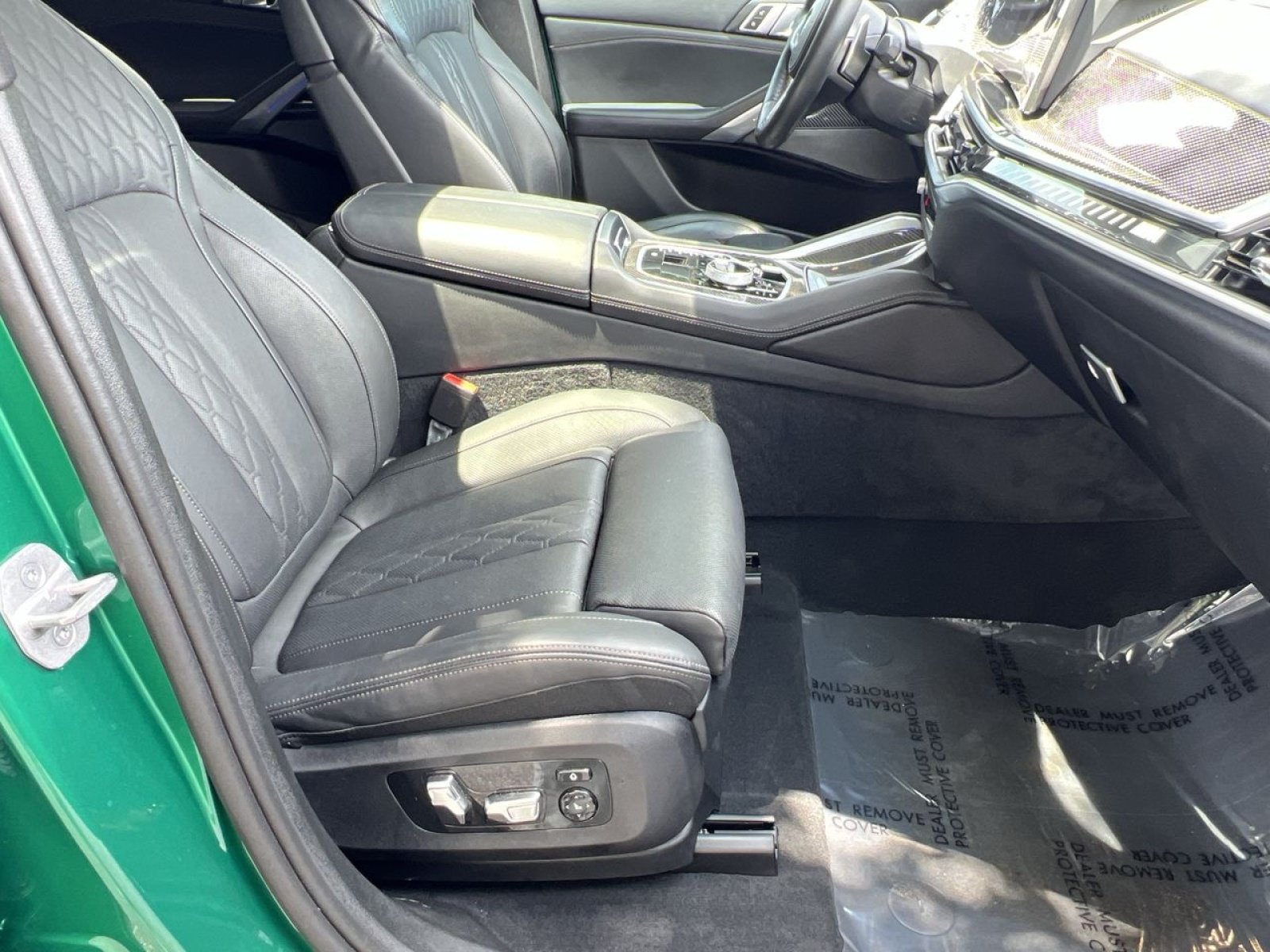 Used 2025 BMW X6 M60i AWD/4WD image 30