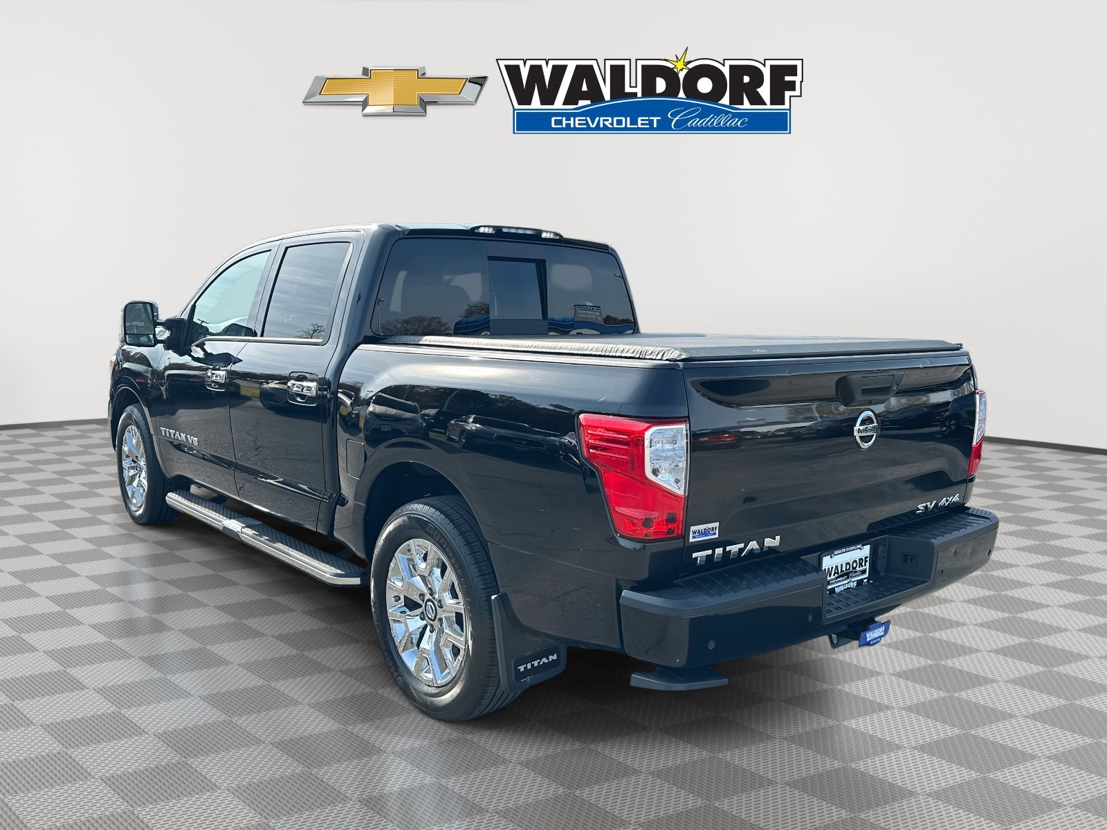 Used 2020 Nissan Titan SV w/ SV Convenience Package image 4