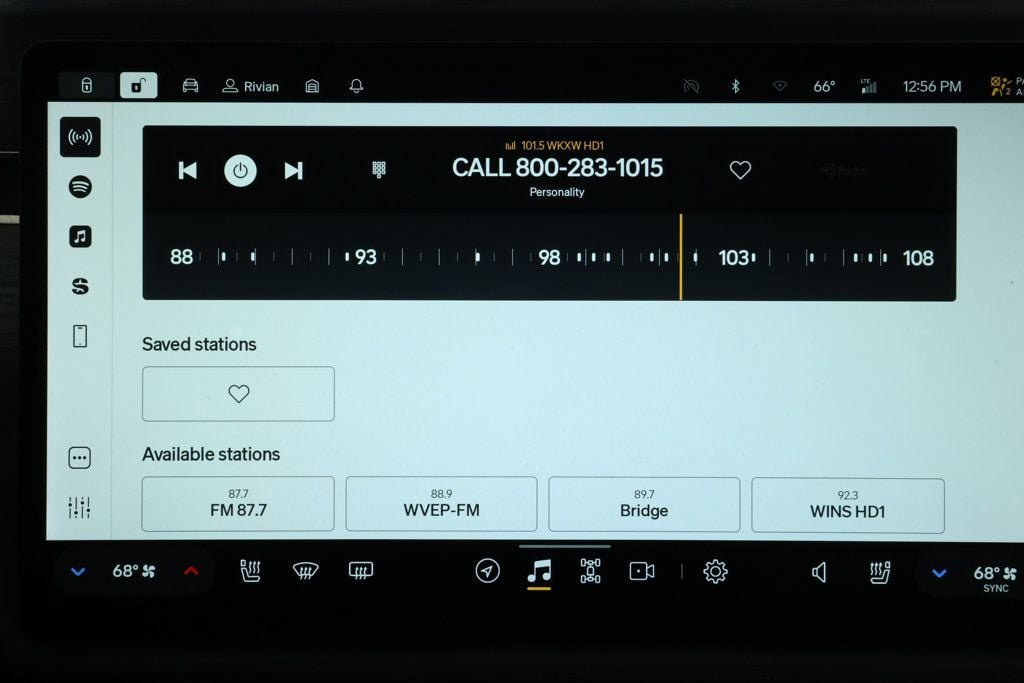 Used 2024 Rivian R1S Adventure AWD/4WD image 17