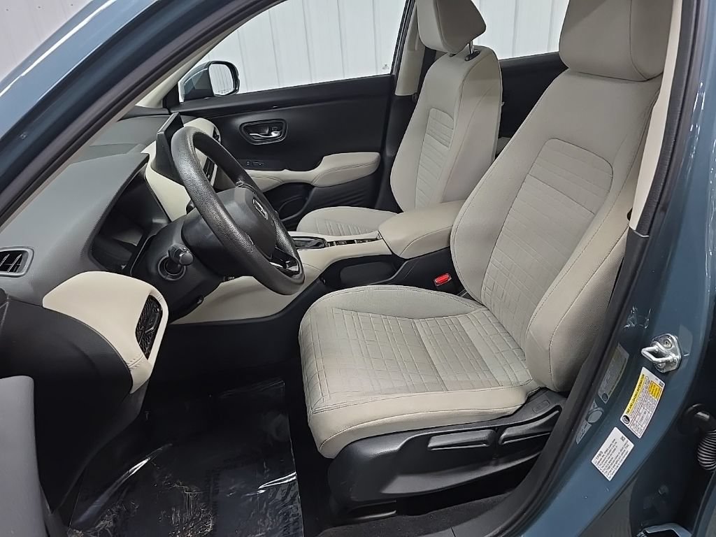 Used 2023 Honda HR-V LX image 29