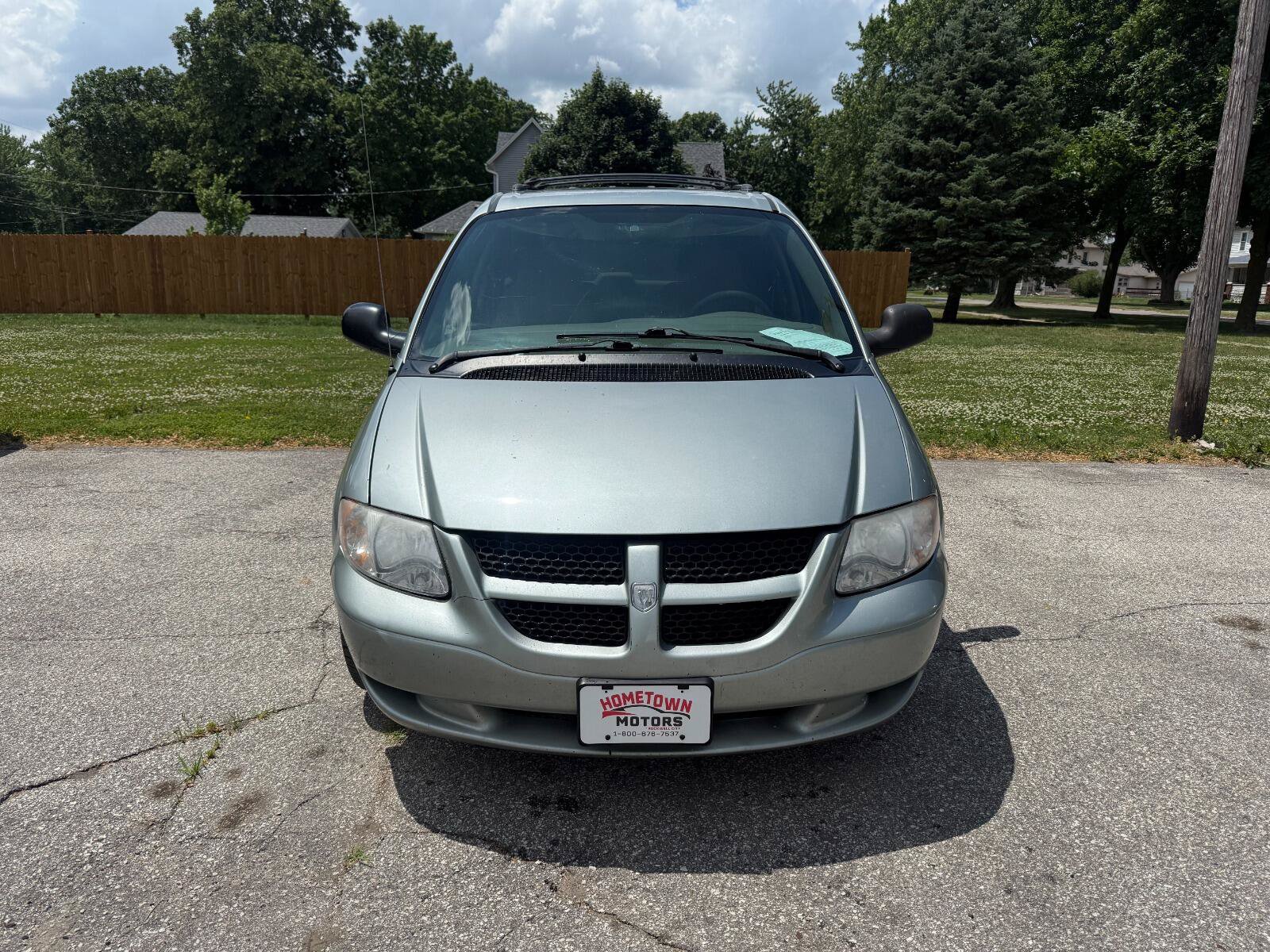 Used 2003 Dodge Caravan SE FWD image 2