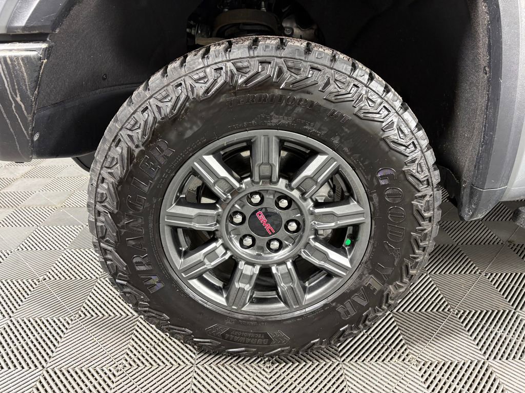 Used 2026 GMC Sierra 1500 AT4X AWD/4WD image 11