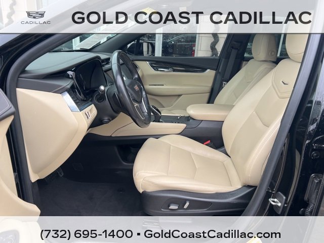 Used 2019 Cadillac XT5 AWD image 12