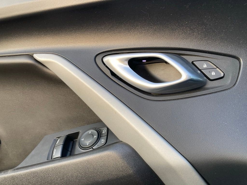 Used 2022 Chevrolet Camaro LT image 10