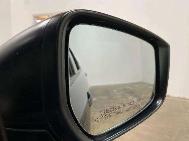 Used 2021 Nissan Versa S image 88