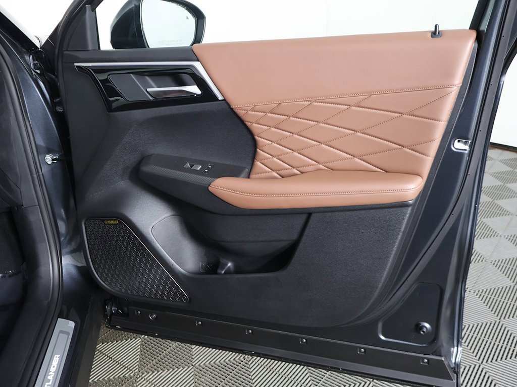 New 2025 Mitsubishi Outlander SEL image 29