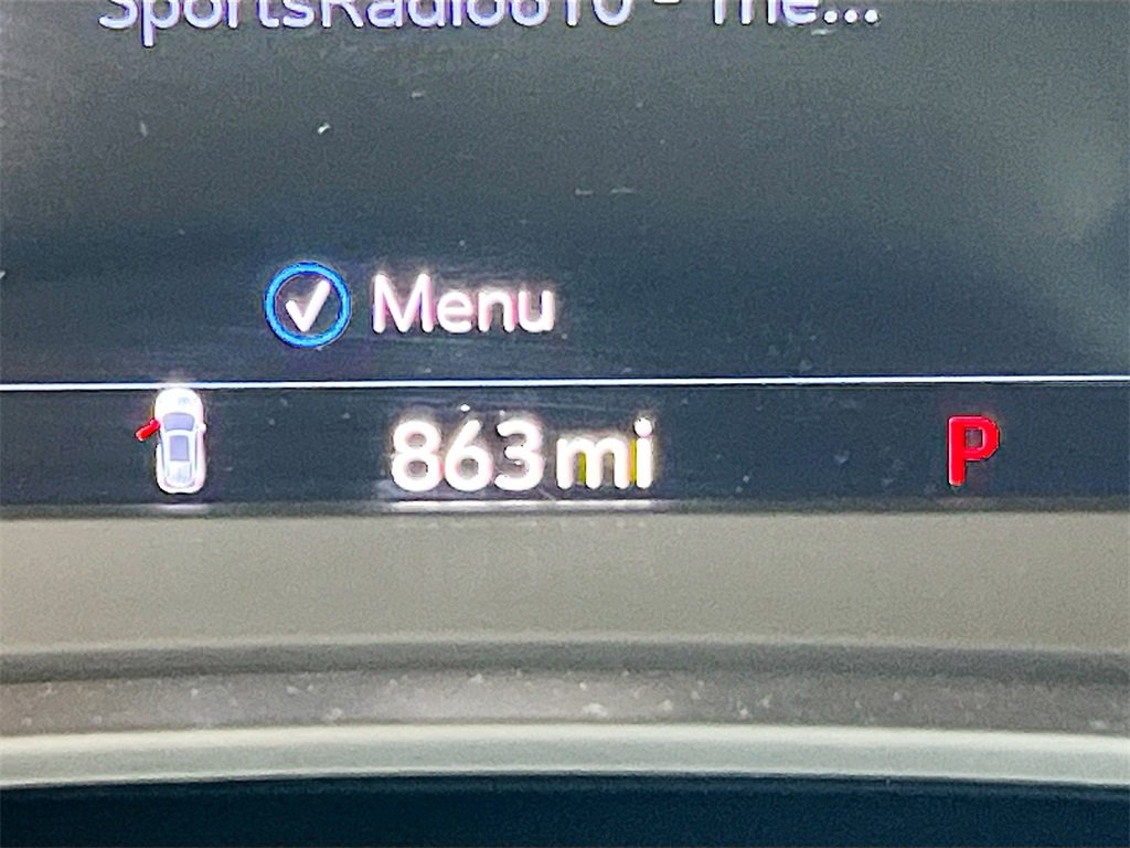 Used 2025 Cadillac XT5 Premium Luxury w/ LPO, ONYX Package image 12