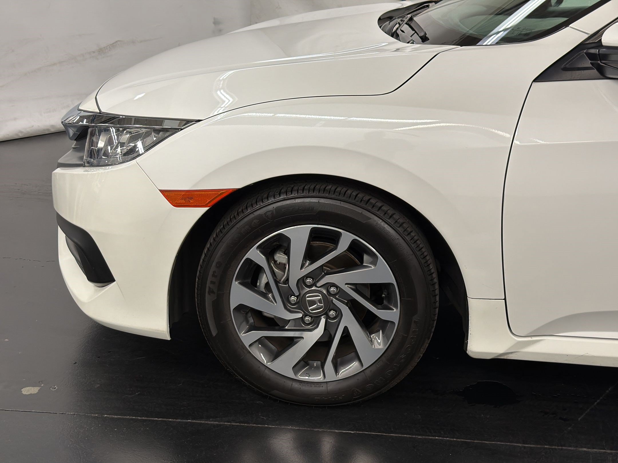 Certified 2018 Honda Civic EX image 12