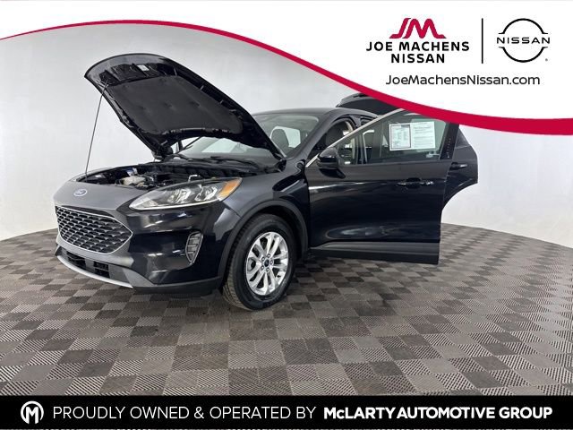 Used 2020 Ford Escape SE image 10